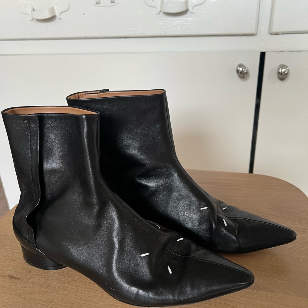 Maison Margiela (women) sock boots